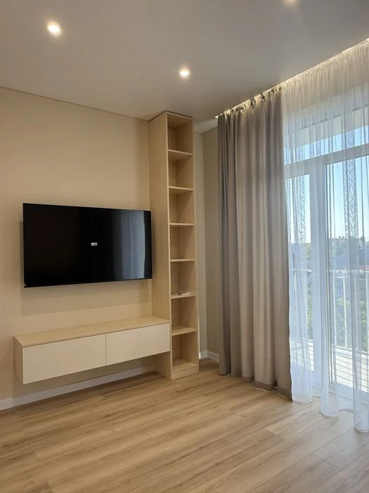 Продаж 2 кімнатної в центрі міста, вул  Руська 41