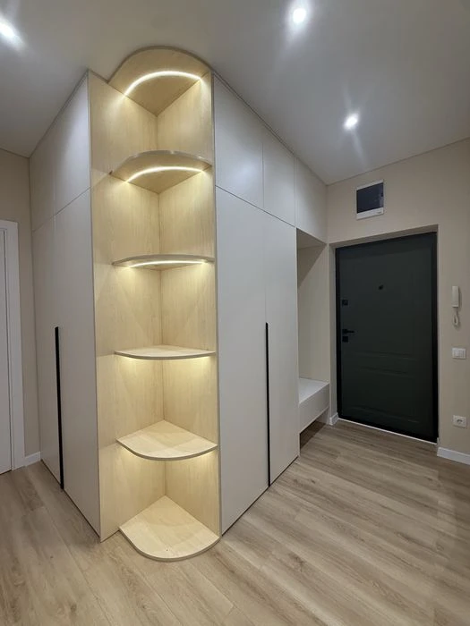 Продаж 2 кімнатної в центрі міста, вул  Руська 41