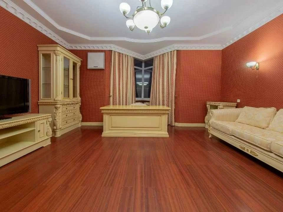 Квартира. Київ, Євгена Коновальця вул. (Щорса)