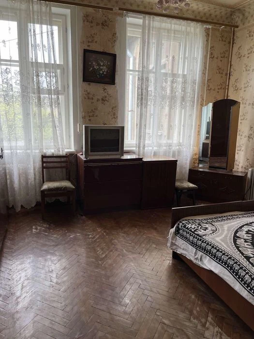 3 rooms for sale, Naukova metro station, Danilevskoho St.