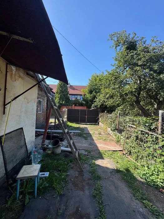 БЕЗ КОМІСІЇ! Продаж ділянки 8 соток + частина будинку на вул