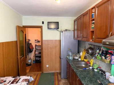 I will sell a 4-room apartment, st. Kosmonavtov 2 Pridneprovsk