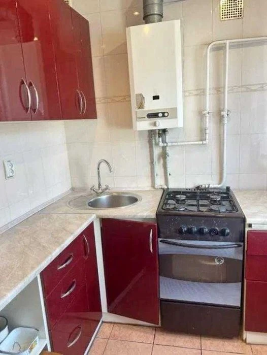 Продам 3-комнатную квартиру на Холодной Горе — $39 000