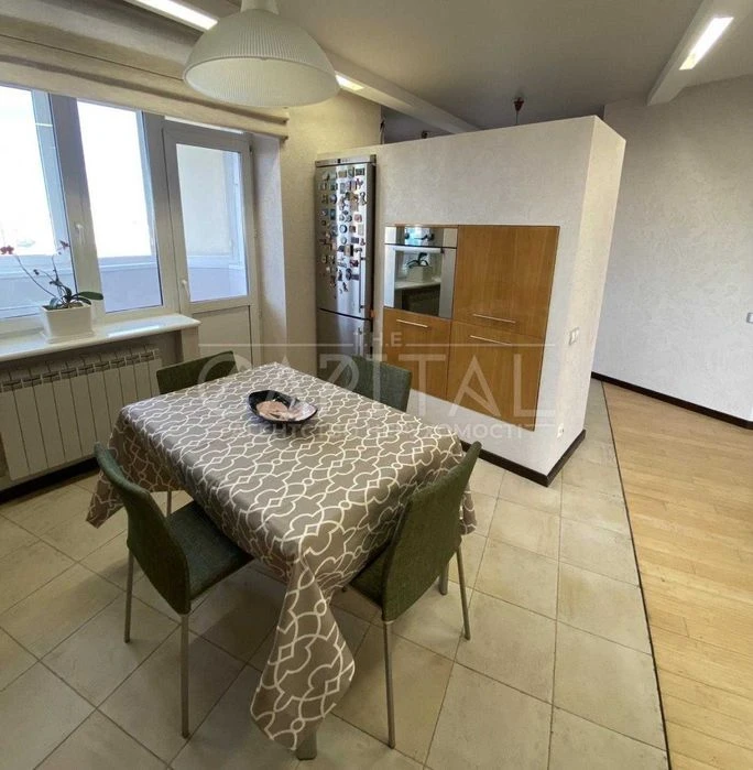 Продаж квартири, вул. Амосова Миколи, Солом'янка