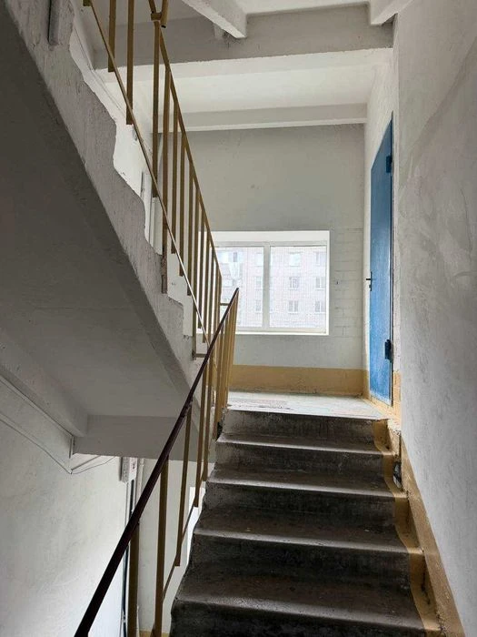 I will sell a 4-room apartment, st. Kosmonavtov 2 Pridneprovsk
