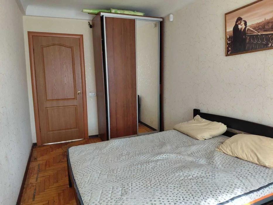 продам двухкомнатную квартиру, ул. Гоголя