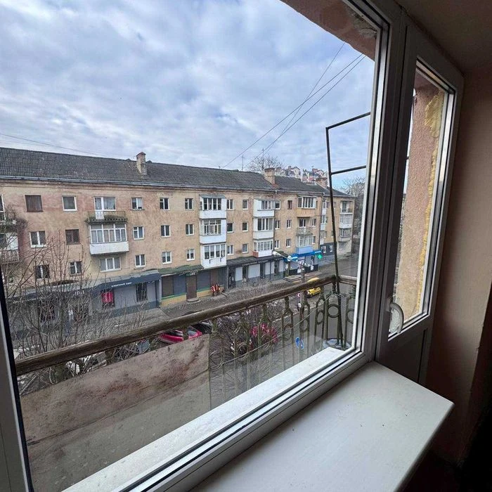Продаж 2-кімнатної квартири по вул. Бельведерській