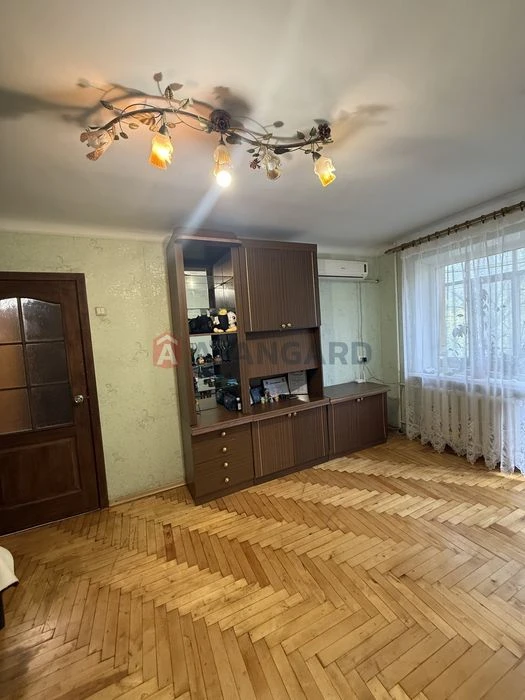 ІДвокімнатна квартира в центрі міста — заходь і живи
