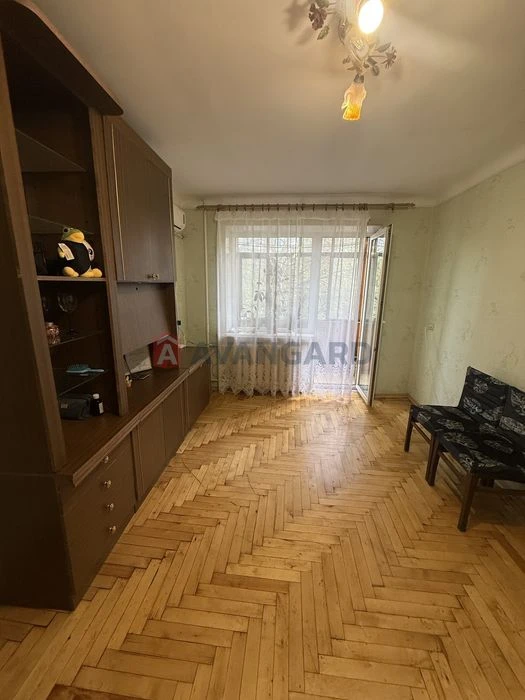 ІДвокімнатна квартира в центрі міста — заходь і живи