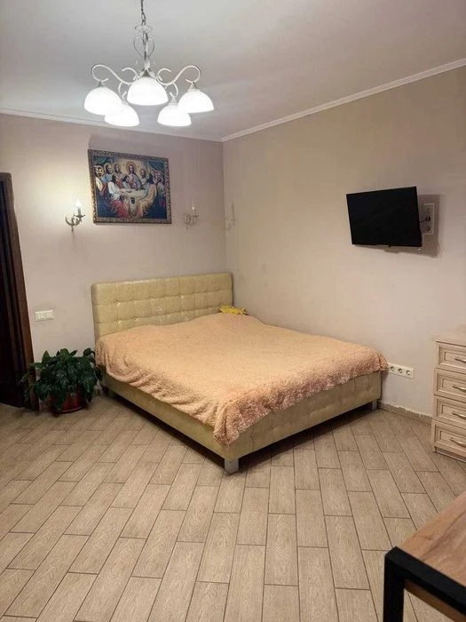 Продається 2х кімнатна квартира