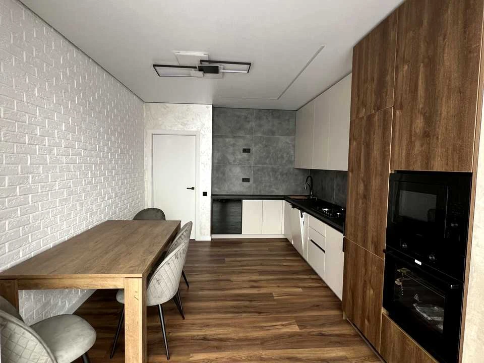 Квартира. Івано-Франківськ, Височана вул., 18 к