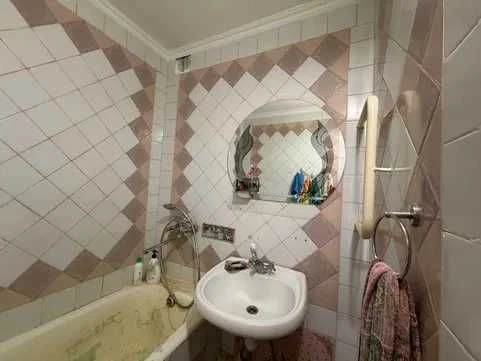 Виставка 2к цегла нове планування / житловий стан \ низьке п