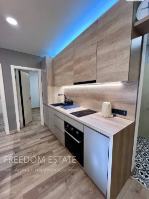 Продаж Квартира Новобаварський
