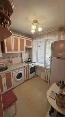 Продаж 2 кім квартира 50 м. Вул Чайковського. Ремонт. Балкон