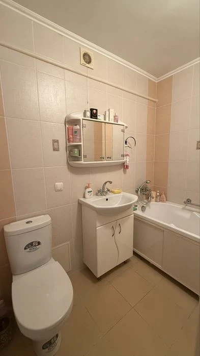 Продаж 2 кім квартира 50 м. Вул Чайковського. Ремонт. Балкон