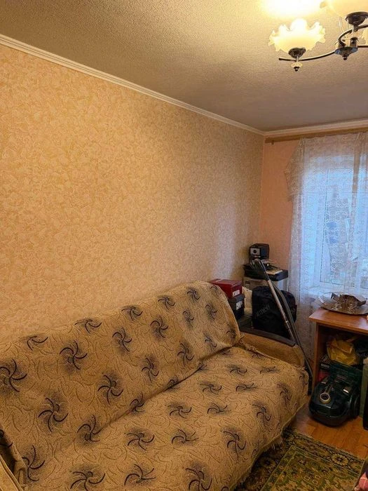 I will sell a 4-room apartment, st. Kosmonavtov 2 Pridneprovsk