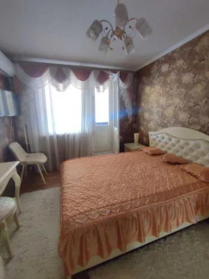 продам 3 кімн. Клочківська 199 газ 2 поверх