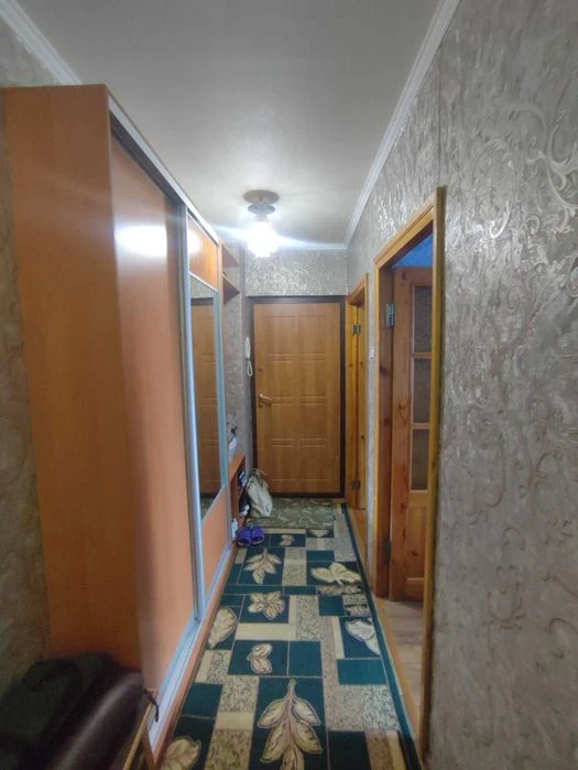 продам 3 кімн. Клочківська 199 газ 2 поверх