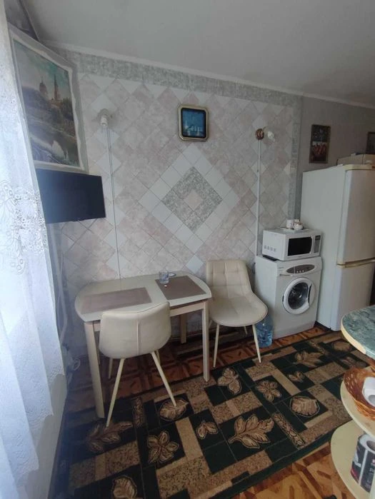продам 3 кімн. Клочківська 199 газ 2 поверх
