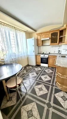 Продам шикарну 3кімнатну квартиру, Гвардійців Широнінців, 60