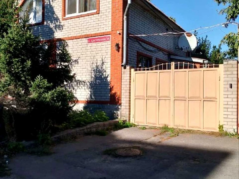 Будинок. Харків, Арктична вул.