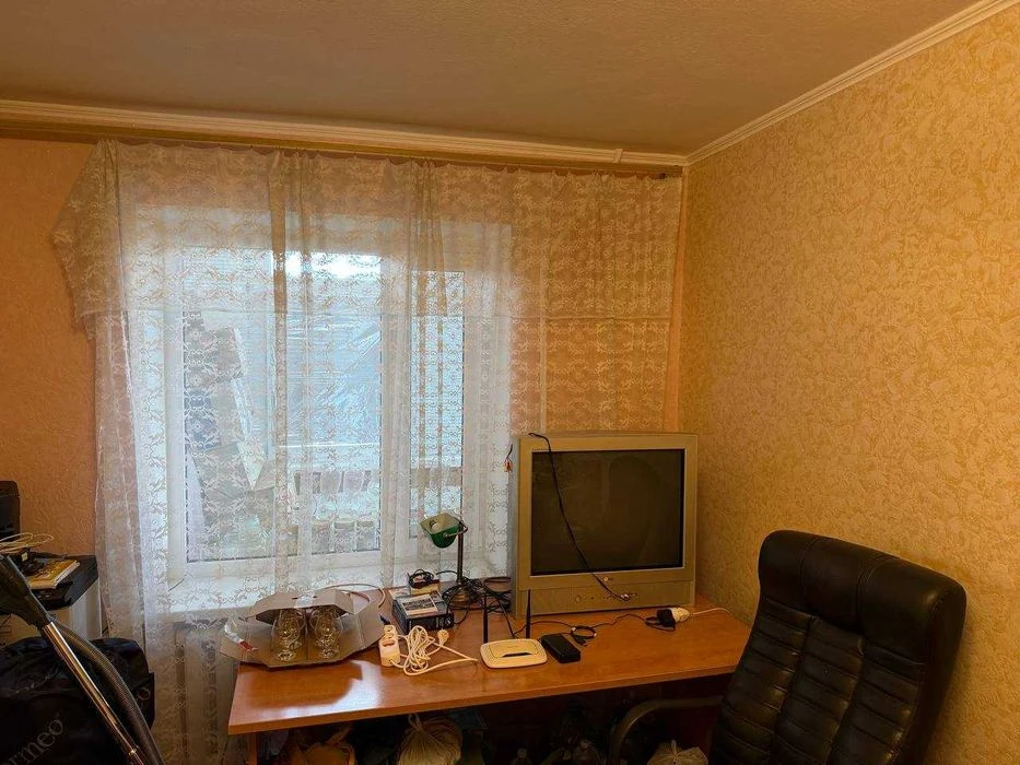 I will sell a 4-room apartment, st. Kosmonavtov 2 Pridneprovsk