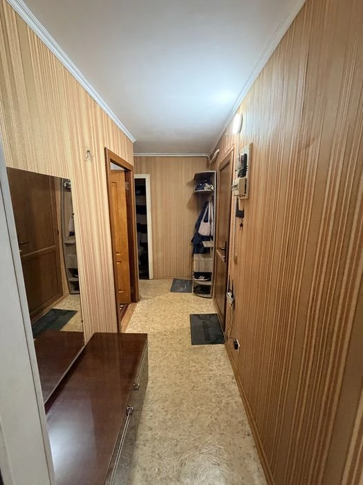 Продаж 2-х кім квартири 1/5 Космонавтів / зуп Янтарний