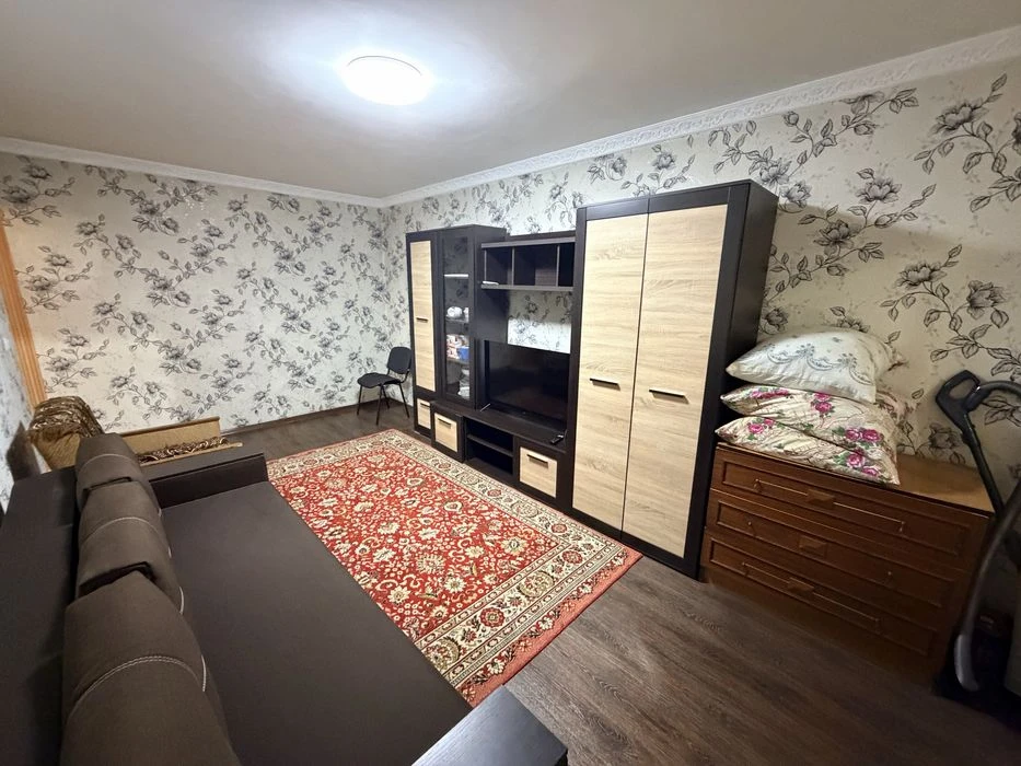 Продаж 2-х кім квартири 1/5 Космонавтів / зуп Янтарний