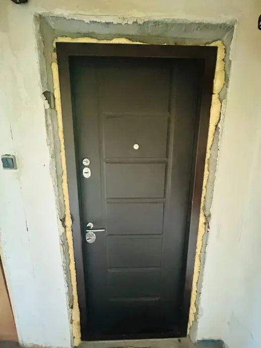 3-х комнатная квартира, чешка, 3/9 эт. Район Калиновой, ул.