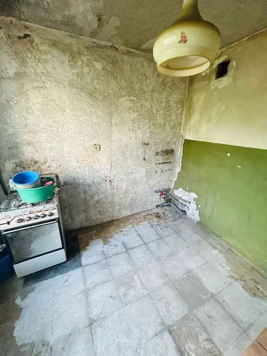 3-х комнатная квартира, чешка, 3/9 эт. Район Калиновой, ул.