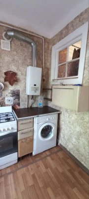 Продам 2х ком квартиру, сталинка!