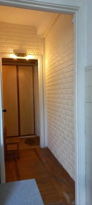 Пропонується 2к квартира неподалеку від метро Чернігівська,