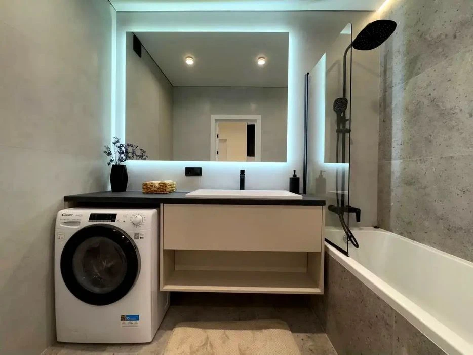 Продаж квартири ЖК Варшавський 3 вул. Олександра Олеся, 17 В