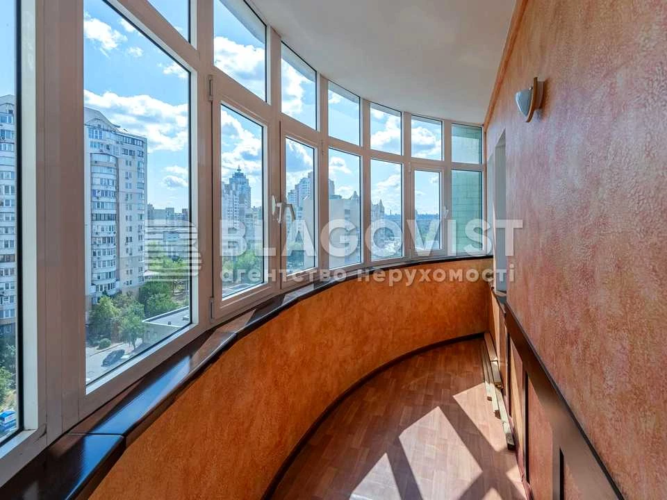 Apartment. Kyiv, Volodymyr Ivasyuk Ave. (Heroes of Stalingrad
