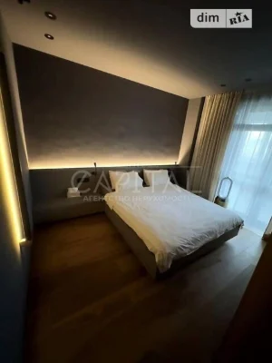 Продаж 3к квартири 140 кв. м на вул. Юрія Шумського • ID 347