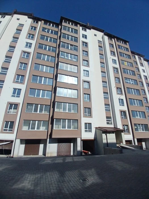 Продаж дворівневої квартири, площею 118,6м2
Якісн