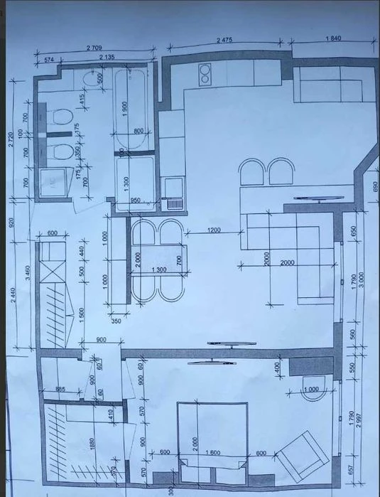 Продам 2 кімнатну квартиру в центрі біля скверу "Юність", Го