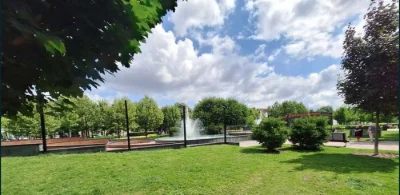 Продам 2 кімнатну квартиру в центрі біля скверу "Юність", Го