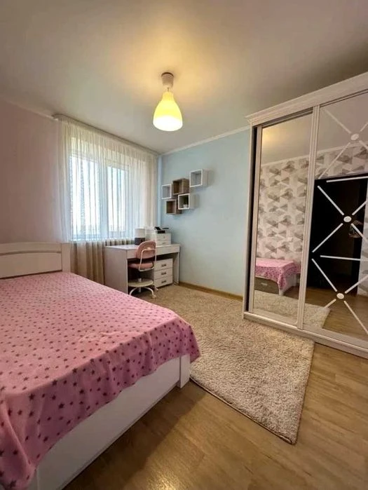 Продам 3х комн квартиру м Холодная гора, Волонтёрская 4/16 с