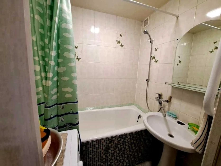 Продам 3х комн квартиру м Холодная гора, Волонтёрская 4/16 с