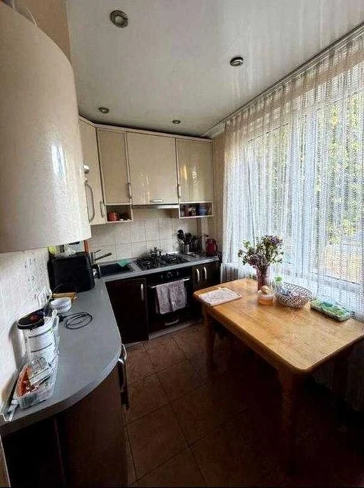 Продам 2к. кв. на Салтовке, ул. Гвардейцев Широнинцев