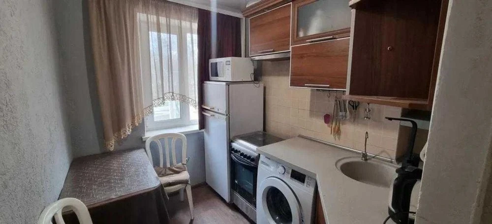 Продам 2 к кв р-н Одеська (Одесская)