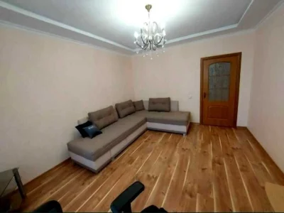 Продам 2х комнатную квартиру ХТЗ, пр Александровский 1выс/5