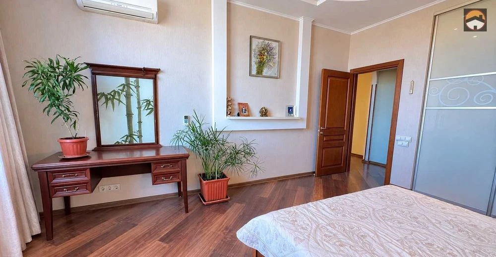 Продам 3к квартиру Центр ЖК "Чайковський", 126м2