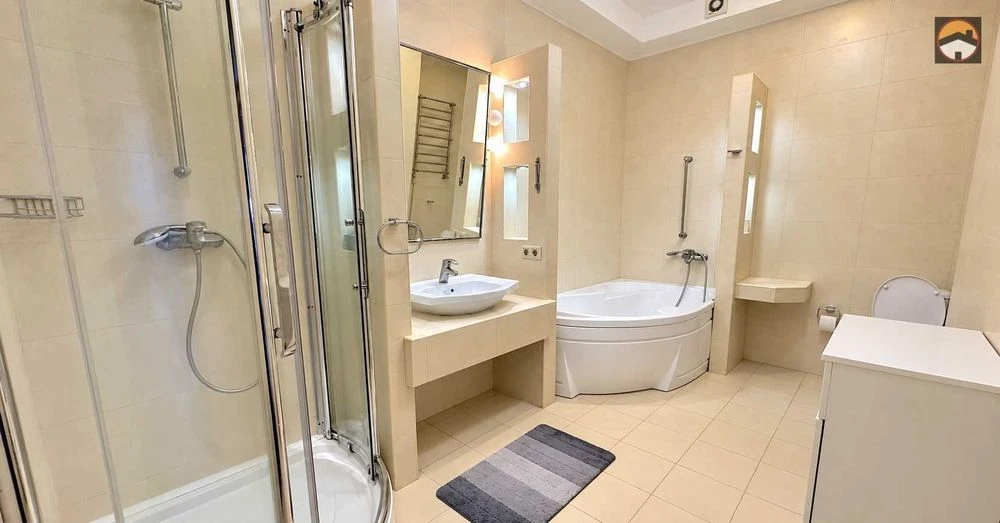 Продам 3к квартиру Центр ЖК "Чайковський", 126м2