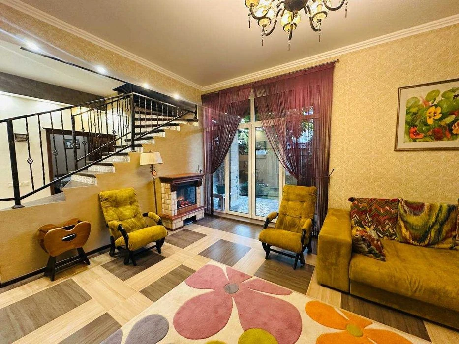 Продам стильный, компактный дом в Совиньоне-3, 140 м², ремонт