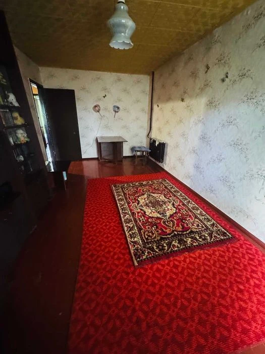 I will sell a 3-room apartment.