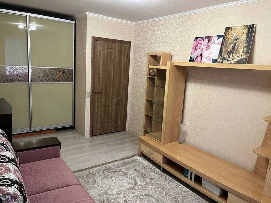 3 - комн. квартира, 69 м. кв. 3 этаж, ж/м Березинский. С меб