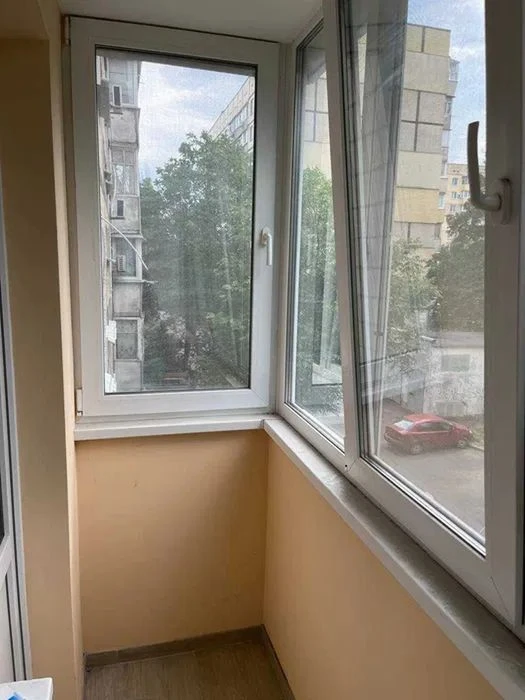 3 - комн. квартира, 69 м. кв. 3 этаж, ж/м Березинский. С меб