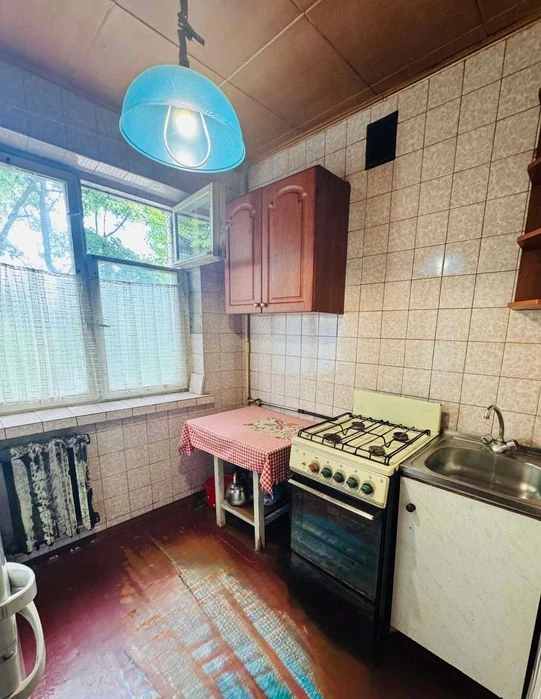 I will sell a 3-room apartment.